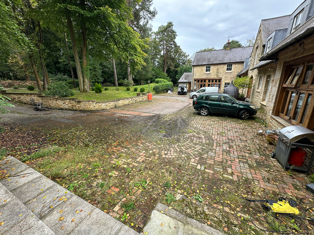 Before and after exterior cleaning